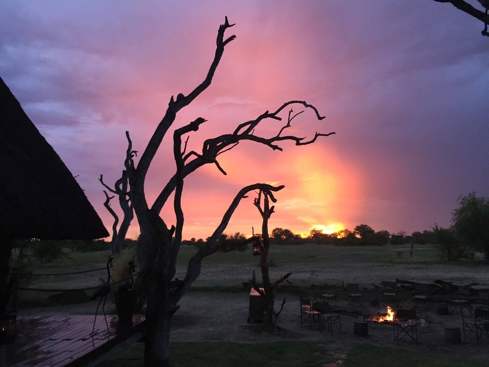 Il tramonto al campo