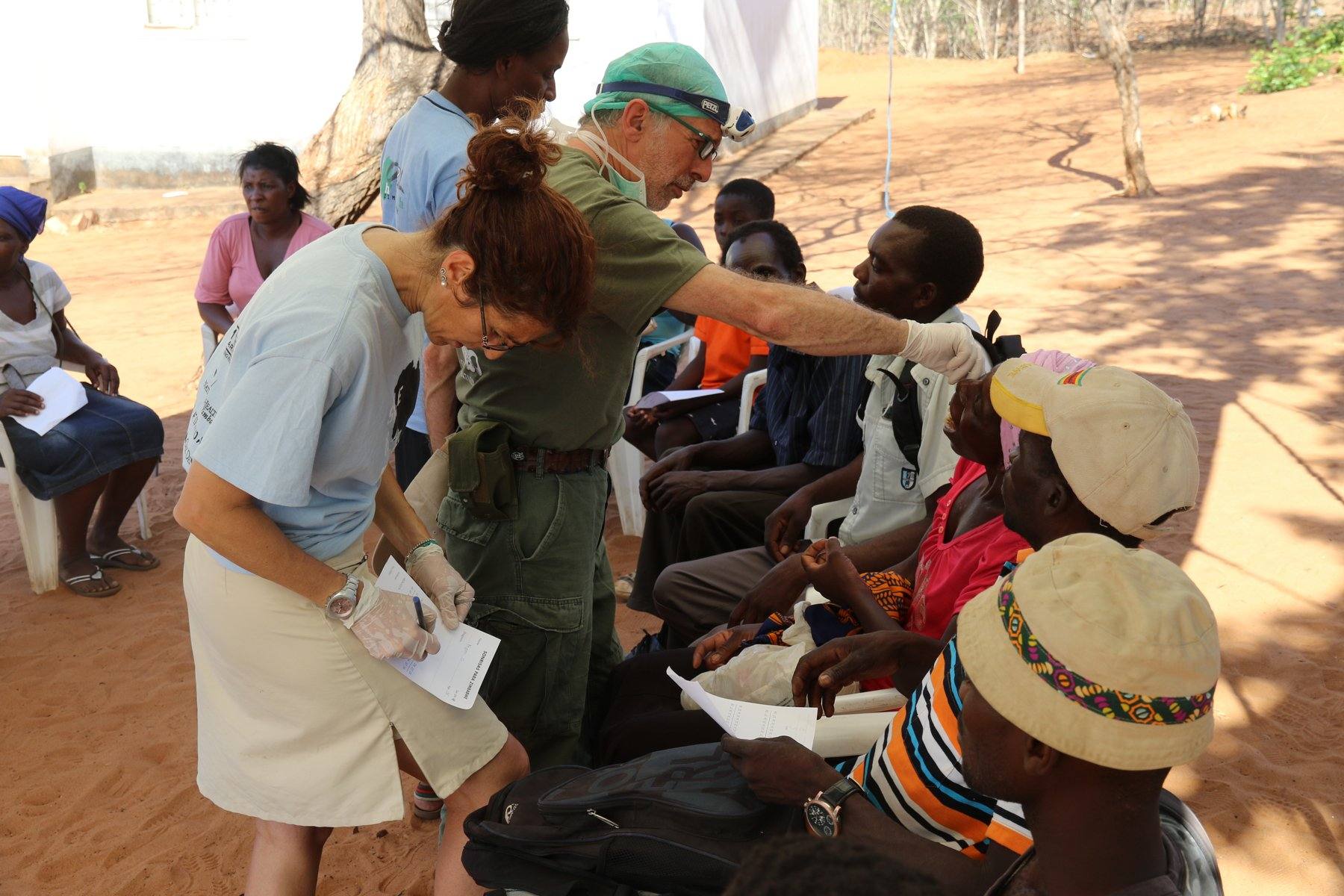 Le visite all’aperto alla Ndhlovu Clinic, 2015